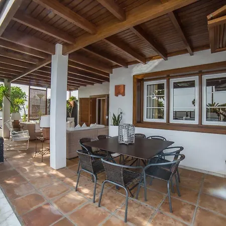 Luxury Lanzarote Villa Arrecife (Lanzarote)